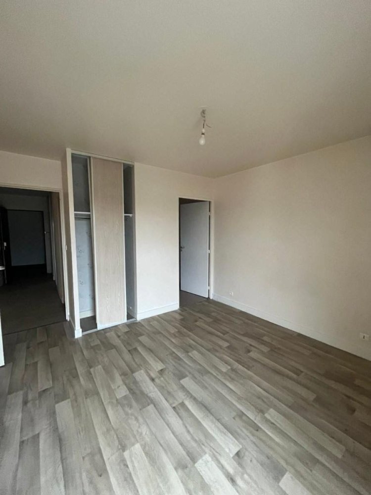 1 bedroom Apartment in Tours, France No. 53031