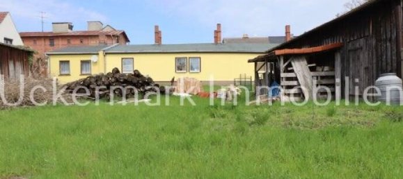 Casa de 7 habitaciónes en Uckermark, Germany No. 17768 6