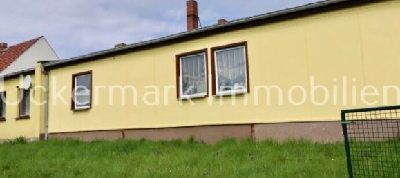 Casa de 7 habitaciónes en Uckermark, Germany No. 17768 2