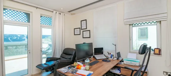 4 Schlafzimmer Villa in Jumeirah Park, UAE, Nr. 106188 12