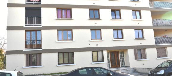 2 bedrooms Apartment in Noisy-le-Sec, France No. 188130 7