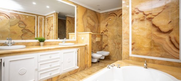 3 bedrooms Penthouse in Marbella, Spain No. 149020 27