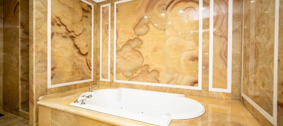 3 bedrooms Penthouse in Marbella, Spain No. 149020 26