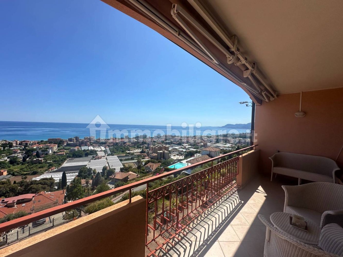 2 bedrooms Duplex in Vallecrosia, Italy No. 270943