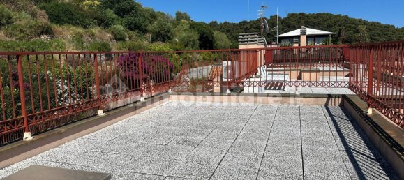 2 bedrooms Duplex in Vallecrosia, Italy No. 270943 8