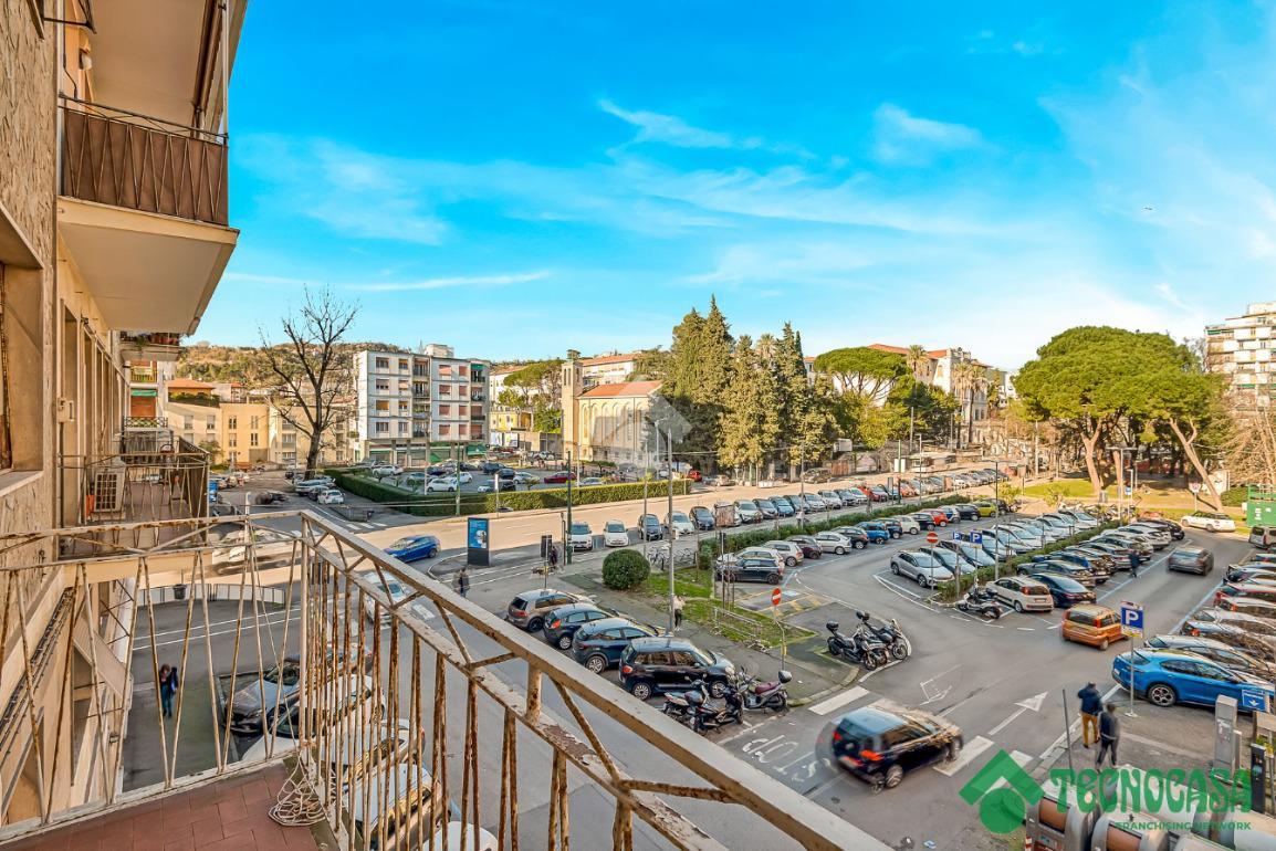 5 rooms Apartment in La Spezia, Italy No. 69862