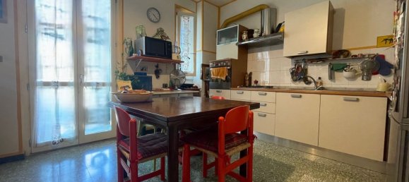 4 Schlafzimmer Wohnung in Florence, Italy, Nr. 337008 8