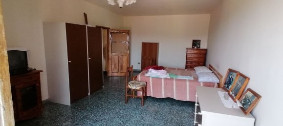 6 rooms House in San Giovanni in Fiore, Italy No. 254172 8