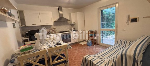 Apartamento de 2 dormitorios en Massa, Italy No. 352896 5