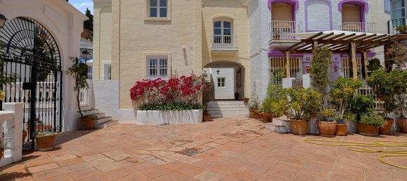 3 bedrooms Townhouse in La Quinta, Spain No. 29926 18