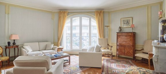 3 bedrooms Apartment in Paris, France No. 165227 4