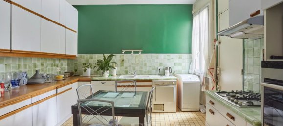 3 bedrooms Apartment in Paris, France No. 165227 3