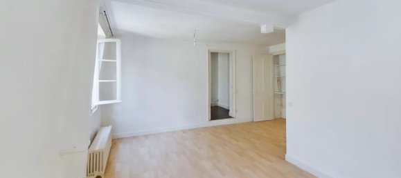 1 bedroom Apartment in Troyes, France No. 273812 2