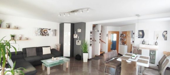 8 rooms Townhouse in Roth, Germany No. 213465 10
