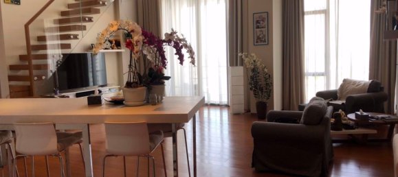 1 bedroom Duplex in Sathon, Thailand No. 9592 5