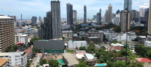 1 bedroom Duplex in Sathon, Thailand No. 9592 3