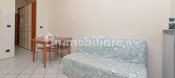 1 bedroom Apartment in Turin, Italy No. 370343 6