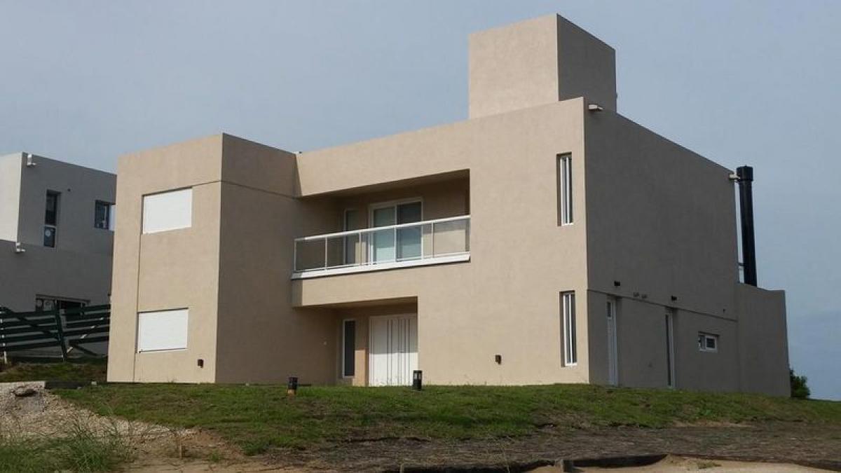 5 bedrooms House in Mar del Plata, Argentina No. 95899