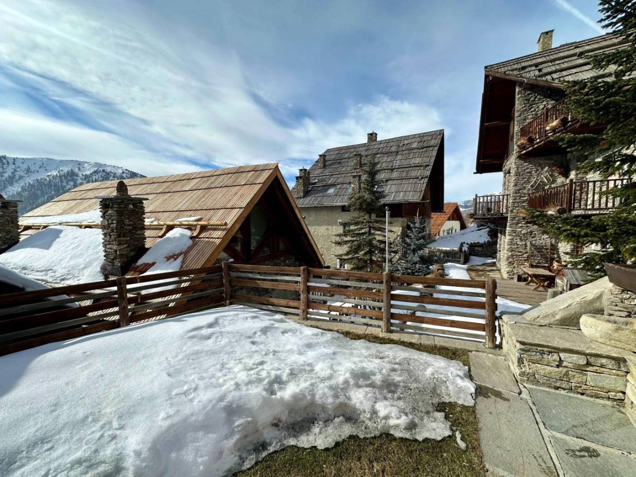 3 rooms Apartment in Sauze di Cesana, Italy No. 150841