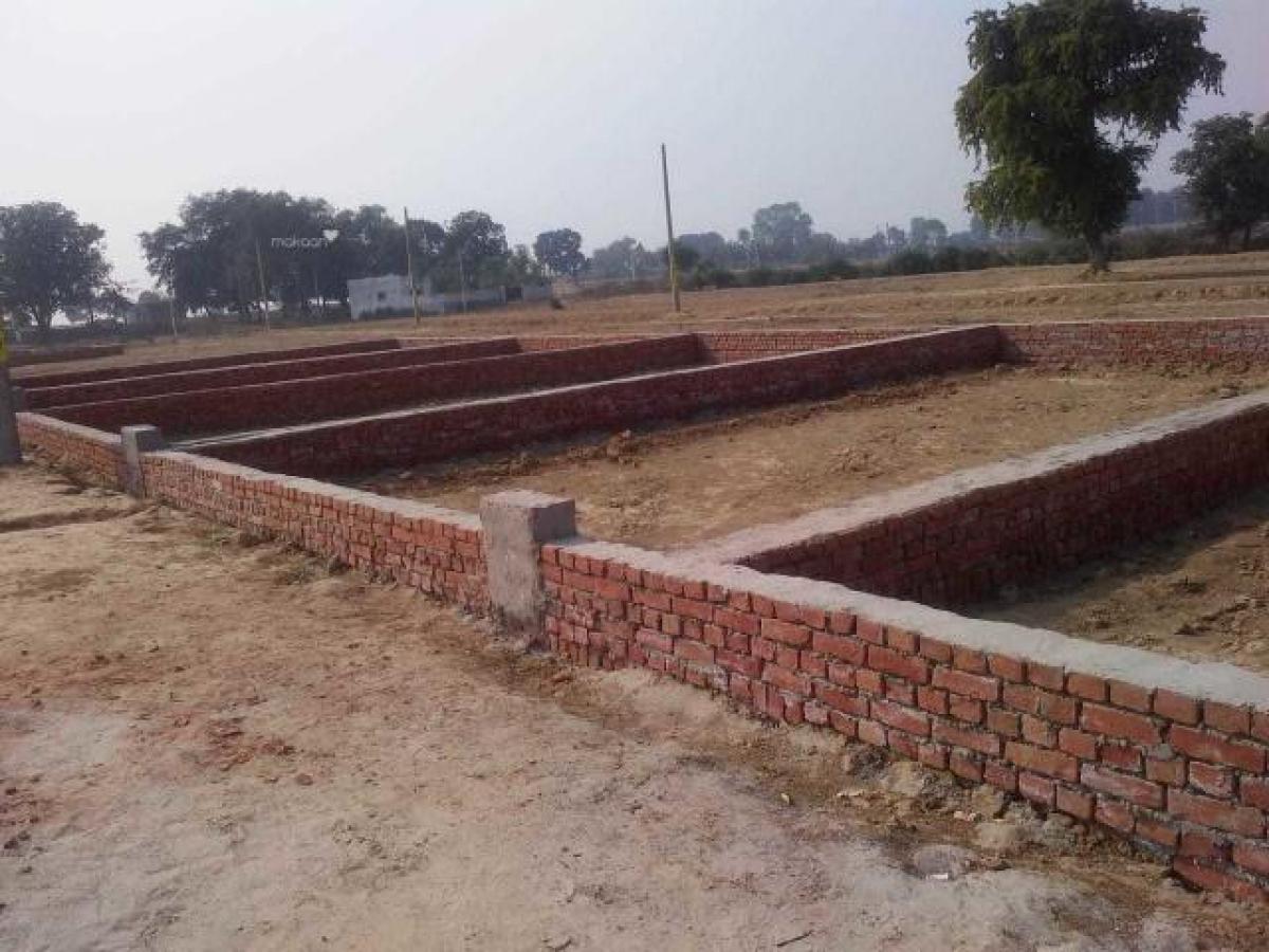  Land in Lucknow, India No. 33401