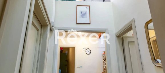 3 rooms Apartment in Florence, Italy No. 275008 2