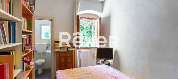 3 rooms Apartment in Florence, Italy No. 275008 9
