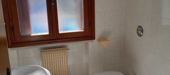 Apartamento de 4 dormitorios en Pordenone, Italy No. 378992 19