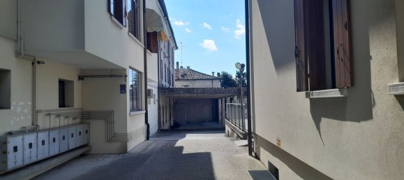 Apartamento de 4 dormitorios en Pordenone, Italy No. 378992 21