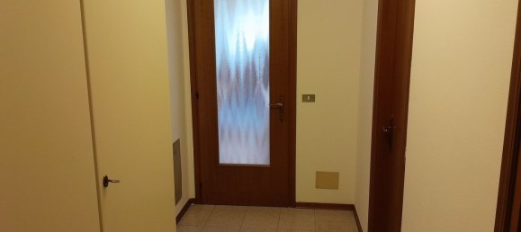 Apartamento de 4 dormitorios en Pordenone, Italy No. 378992 13