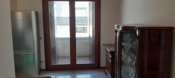Apartamento de 4 dormitorios en Pordenone, Italy No. 378992 5