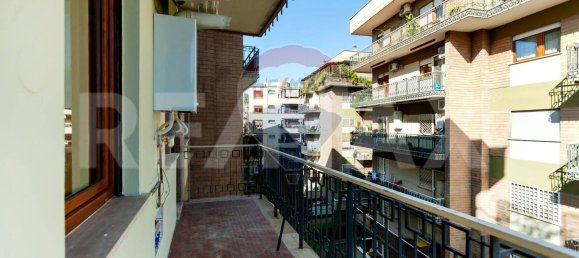 3-salle Appartement à Rome, Italy No. 7534 21