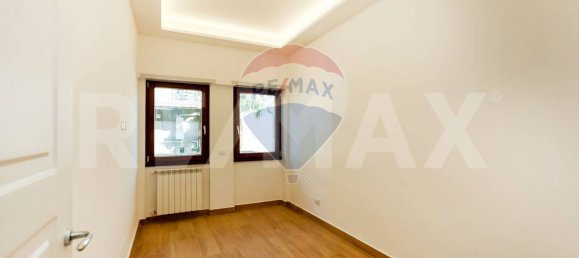 3-salle Appartement à Rome, Italy No. 7534 15