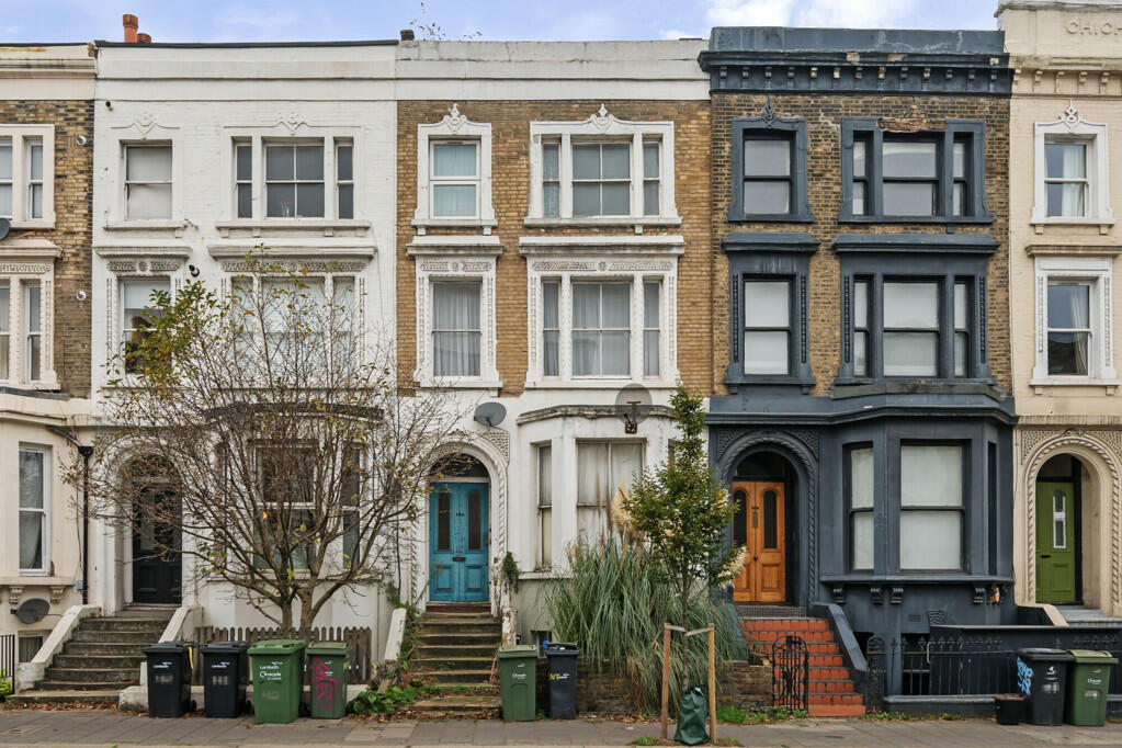 2 bedrooms Apartment in London, United Kingdom No. 7630