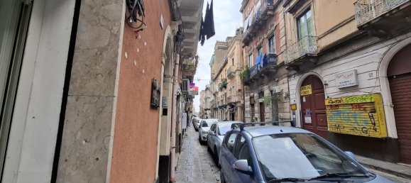 2 rooms Apartment in Catania, Italy No. 133953 10