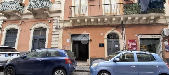 2 rooms Apartment in Catania, Italy No. 133953 4
