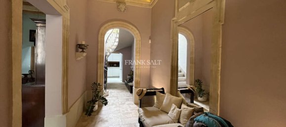 3 bedrooms Townhouse in Sliema, Malta No. 10335 7