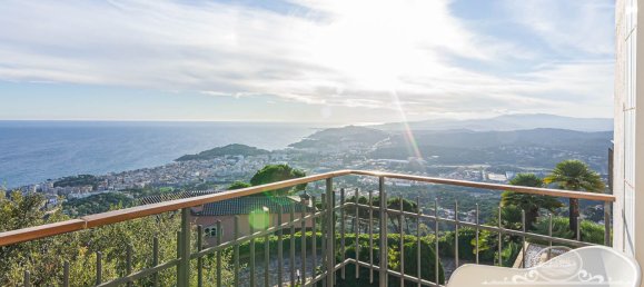 6 bedrooms Villa in Lloret de Mar, Spain No. 11274 2