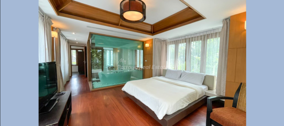 5 غرف نوم مقهى / مطعم في Pattaya, Thailand رقم 10598 12