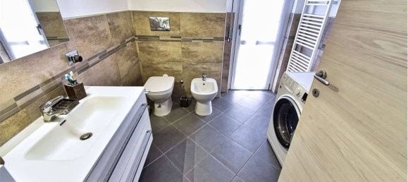 Apartamento de 2 dormitorios en Cislago, Italy No. 264152 13