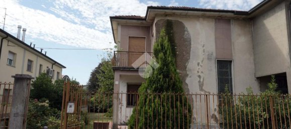 2 bedrooms Villa in Sovico, Italy No. 305674 4