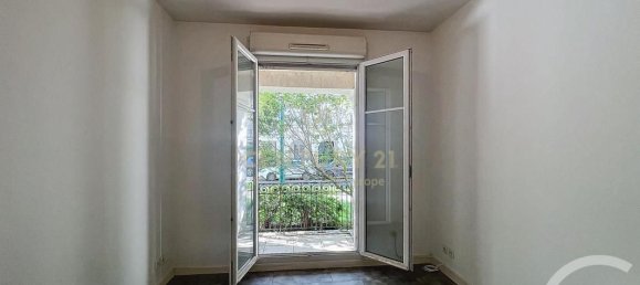 Квартира с 1 спальней в Серри, Франция № 172121 4