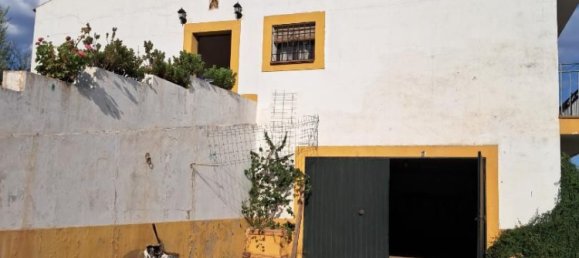 3 bedrooms House in Montoro, Spain No. 186659 6