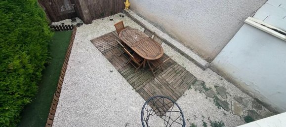 3 bedrooms House in Venette, France No. 229871 2