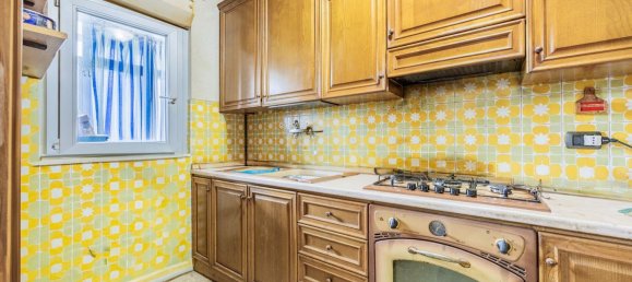 Квартира с 5 комнатами в Пинероло, Италия № 81432 3