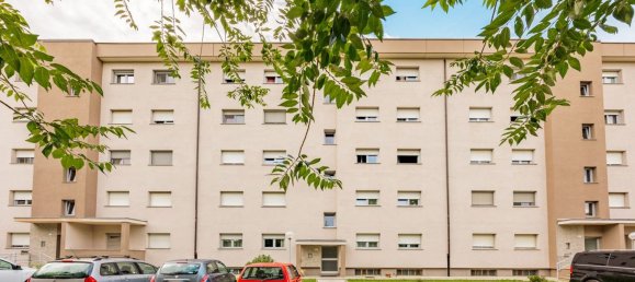 Квартира с 5 комнатами в Пинероло, Италия № 81432 30