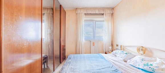 Квартира с 5 комнатами в Пинероло, Италия № 81432 6