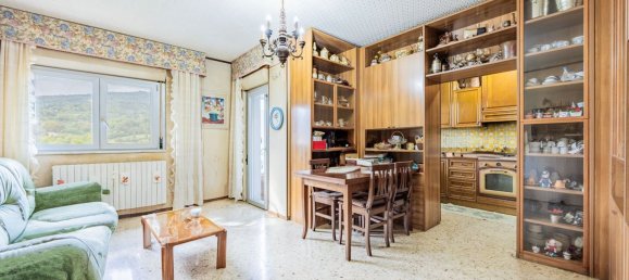 Квартира с 5 комнатами в Пинероло, Италия № 81432 2