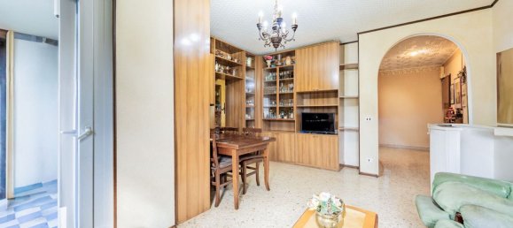 Квартира с 5 комнатами в Пинероло, Италия № 81432 24