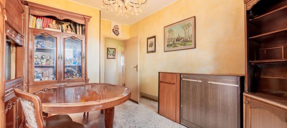 Квартира с 5 комнатами в Пинероло, Италия № 81432 15