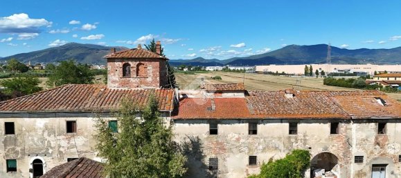 Casa de 30 habitaciónes en Prato, Italy No. 279519 15